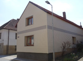 Fasáda domu (Votice)